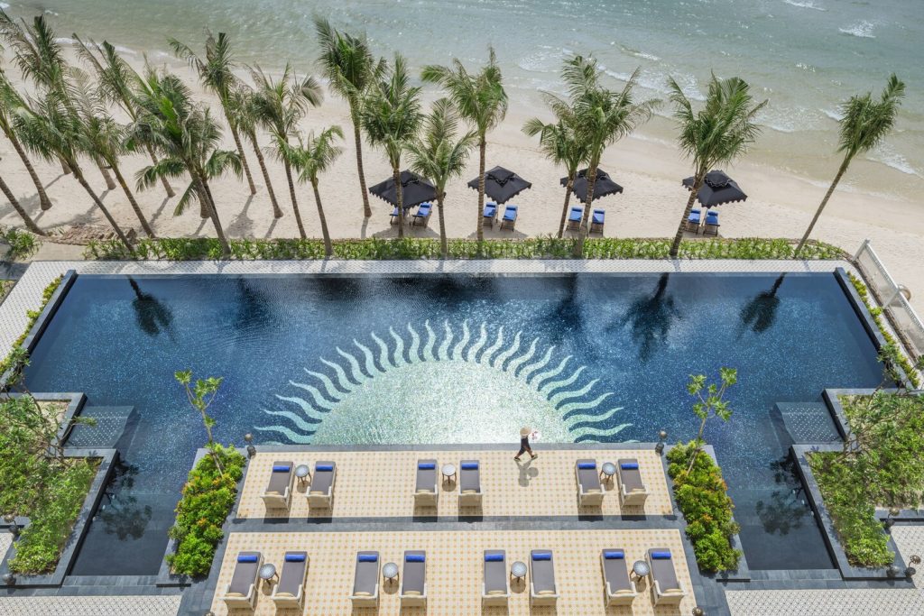 Sun Pool - JW Marriott Phu Quoc Emerald Bay