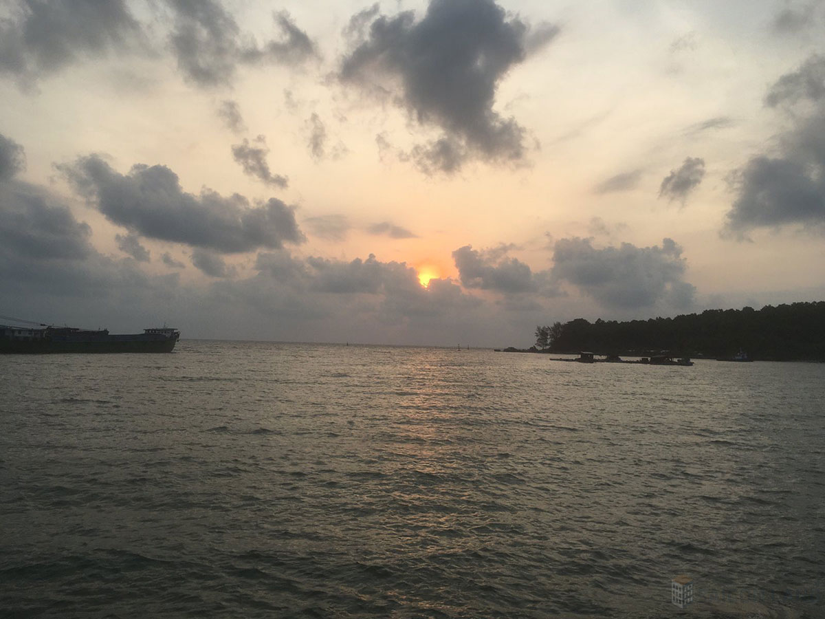 Bình minh trên biển Selavia Bay Phú Quốc