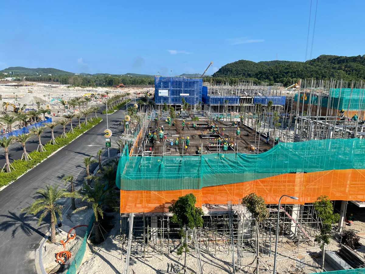 Phân khu Rosada đã lên tầng 4 Tiến độ Meyhomes Capital Phú Quốc ngày 12/5/2021