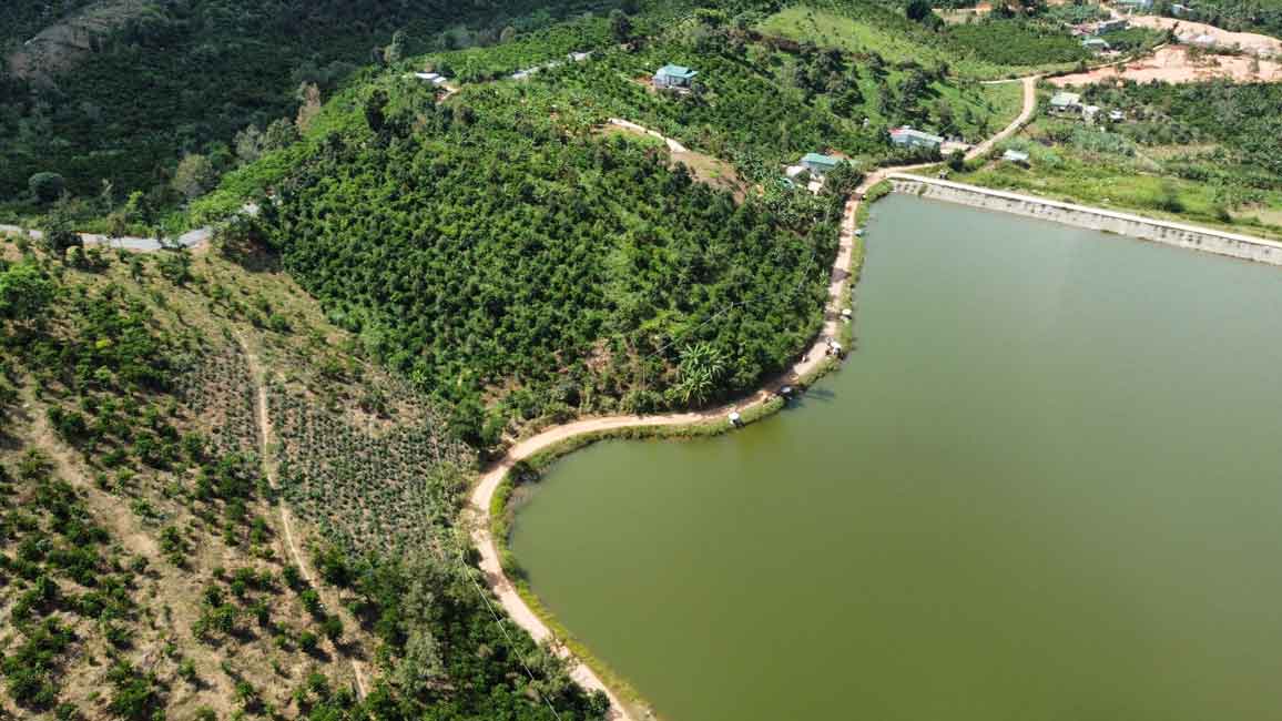 Bán đất vườn hồ Lộc Nam 8000m2 giá đầu tư